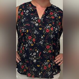 Papermoon Navy Floral Split Front Sleeveless Blouse Size 1x Office Workwear